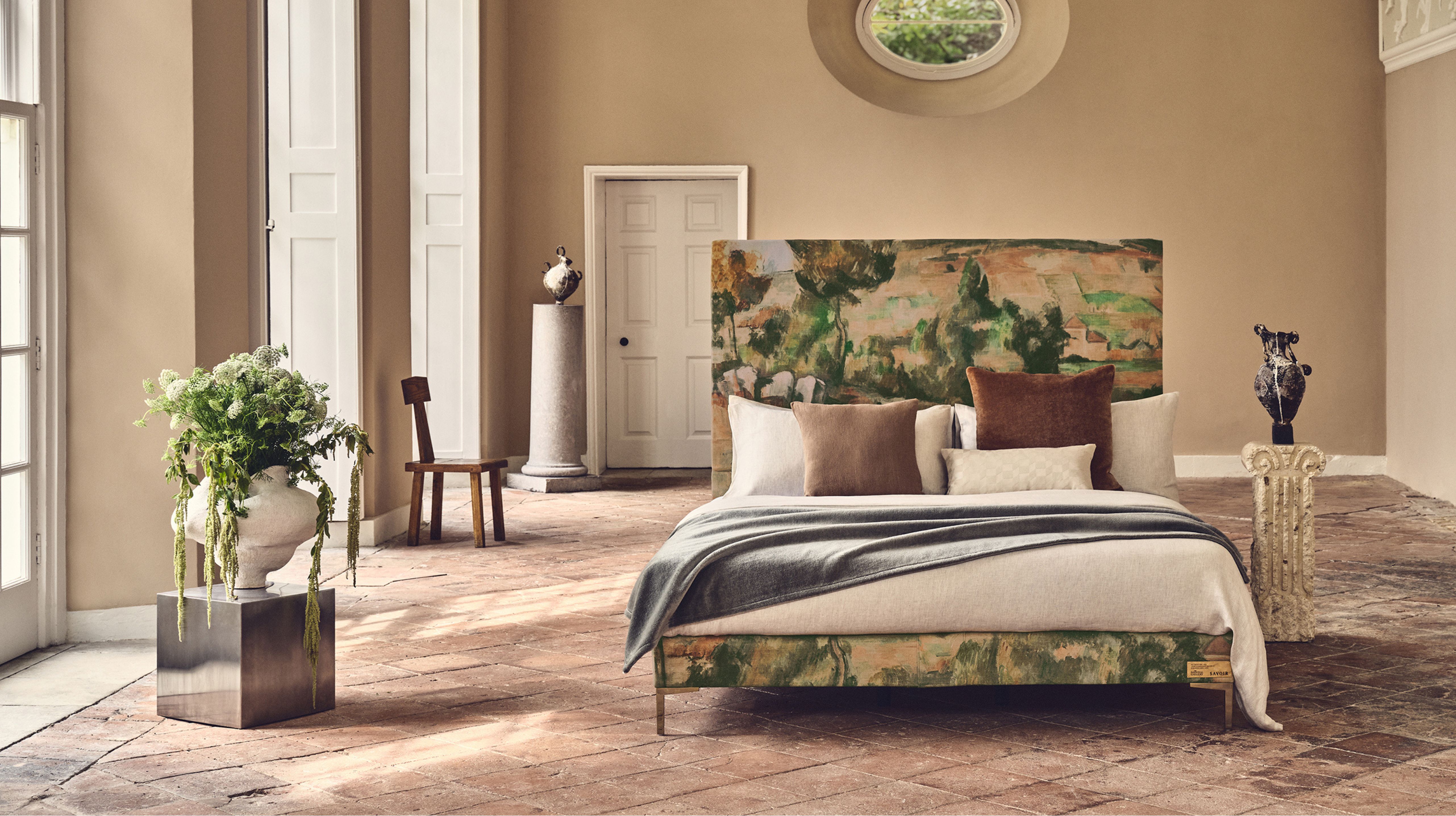 The Savoir Harlech Nº4 upholstered in a specially printed cotton-linen fabric with Hillside in Provence detail