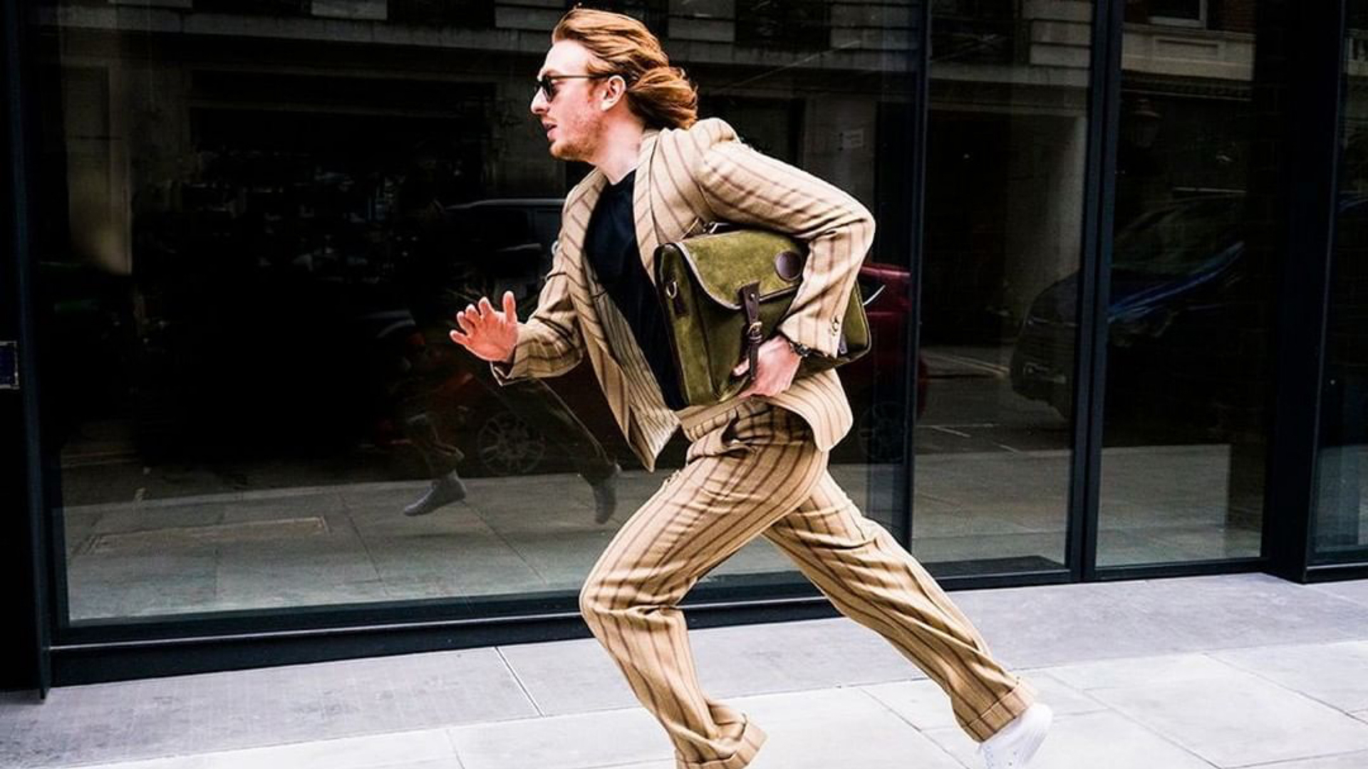 Dashing Tweeds running man