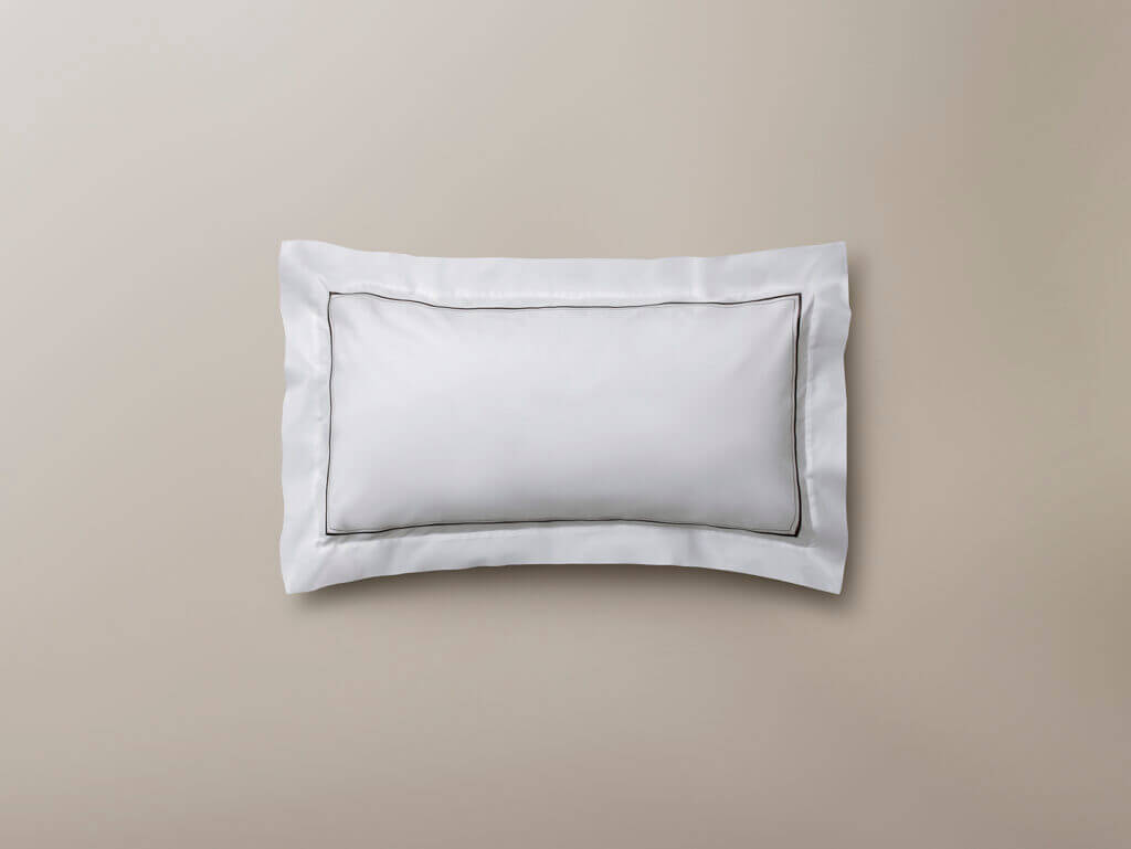 Oxford pillowcase with grey cording